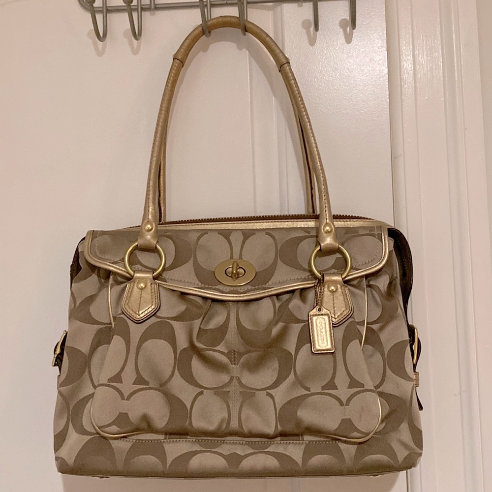 COACH ADDISON SPECTATOR 13206 Gold KHAKI JACQUARD SIGNATURE C BUSINESS HANDBAG